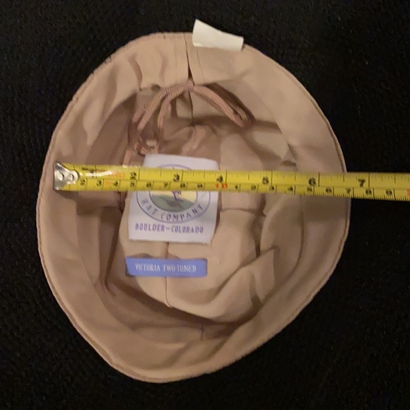 Wallaroo Victoria Two Toned Hat Packable Hat